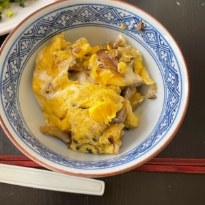 舞茸とベーコンの卵炒め